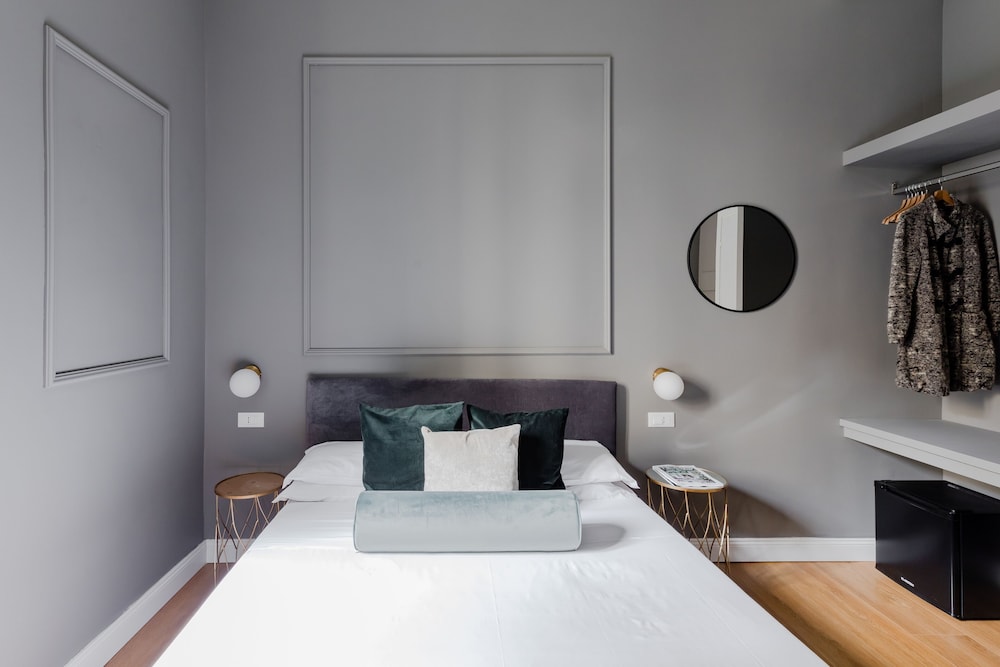 Suites by Chloe