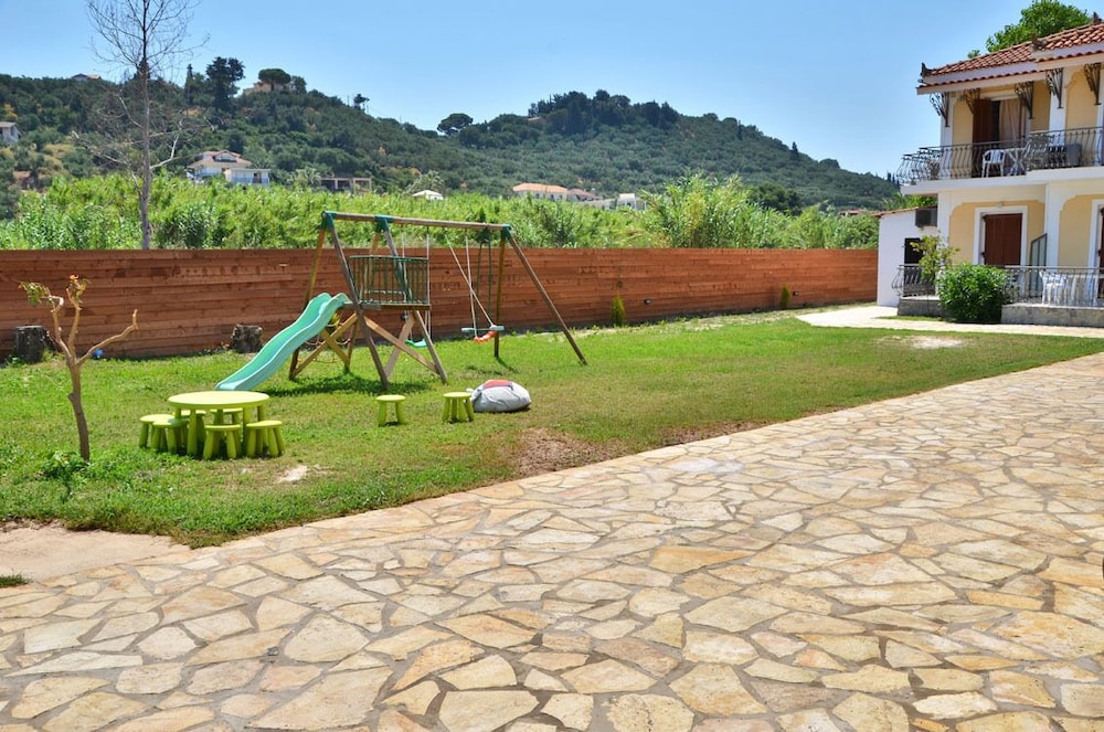 Sunny Garden