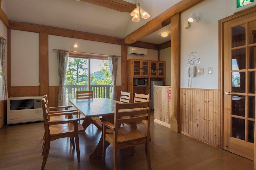 Azumino Wan Wan Paradise Cottage