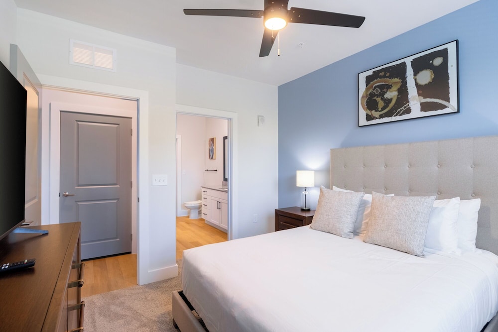 Landing Amazing 1bd, Yoga Studio, Clubhouse