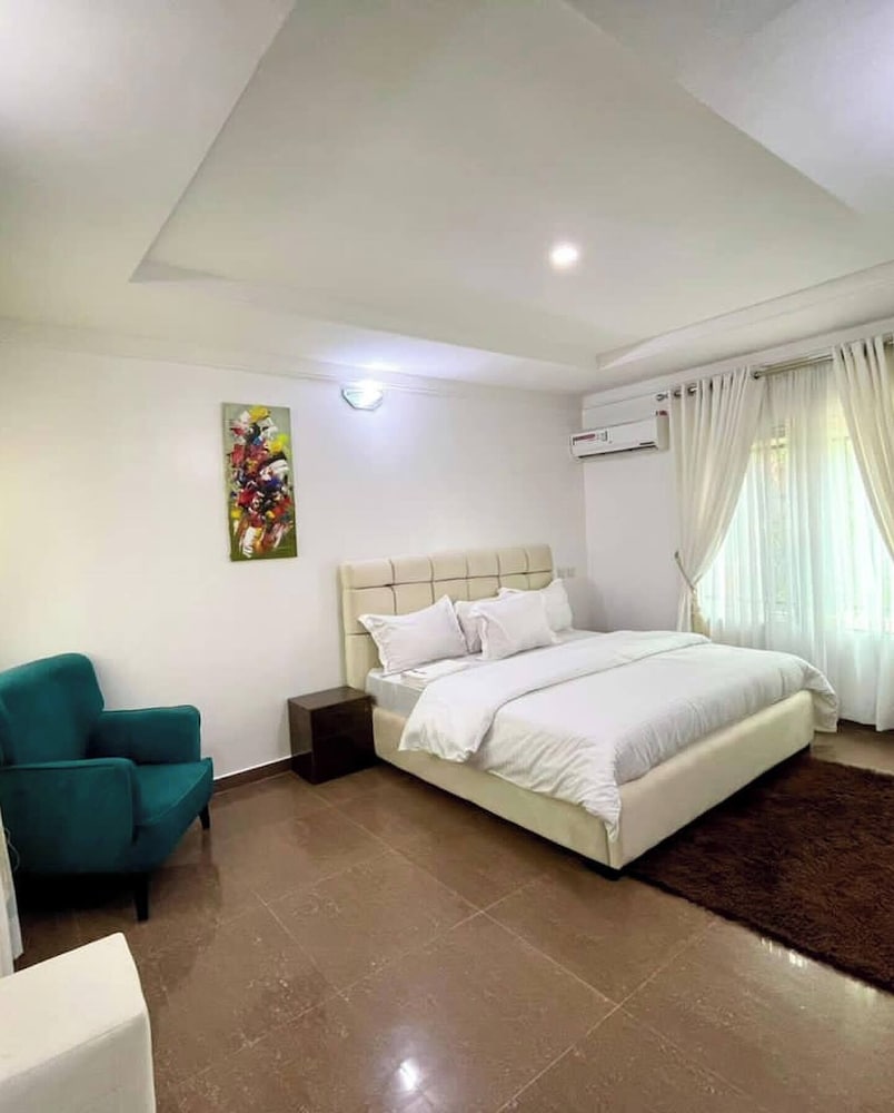 Luxury and Smart Homes