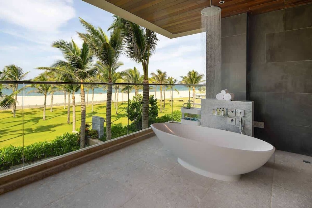 All Inclusive Luxury: Private Beachfront Paradise