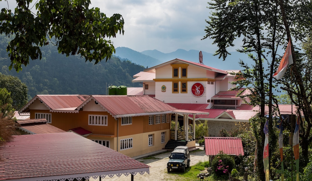 Yashshree Pelling Chekhim Retreat
