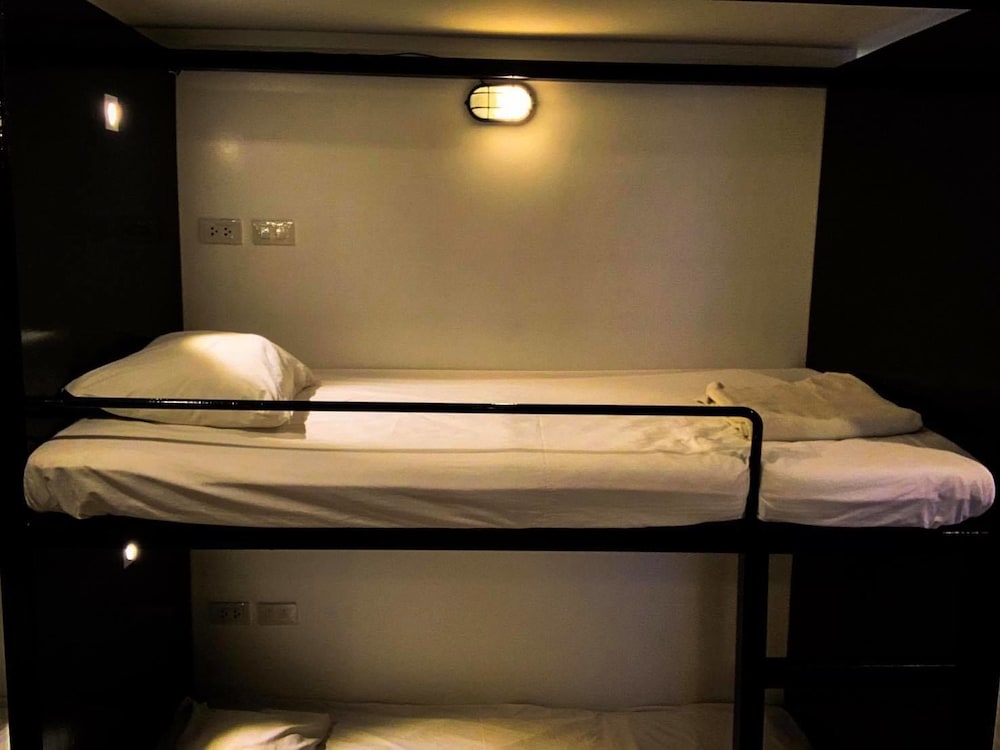 Coconut Grove Hotel Samui - Hostel