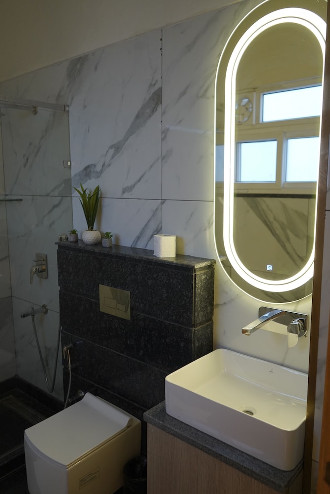 Uptown Kingdom The Luxury Homestay