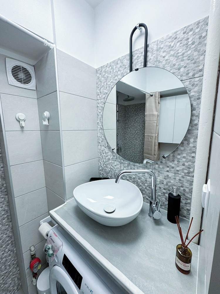 Sunrise Apartments City Center