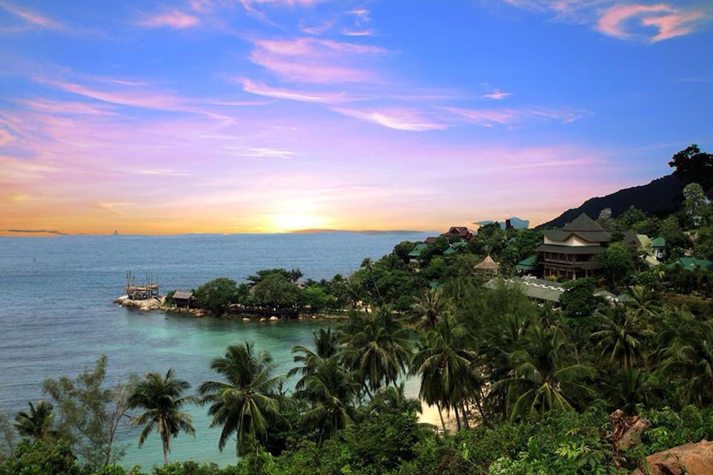 Hotel Haadson Resort - Image 1