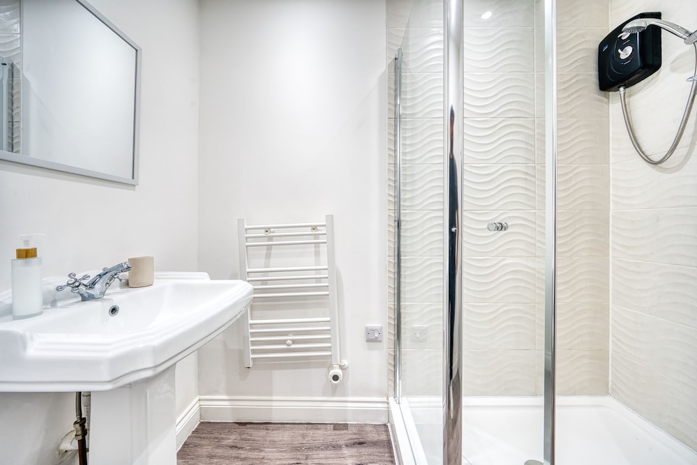 Stunning 2 Bed by the City Centre & Bute Park