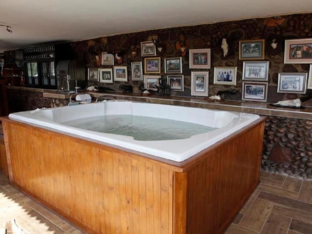Lichenry Bush Lodge