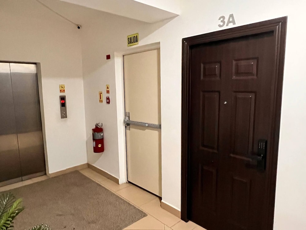 Executive Apartment in San Francisco, photo 25