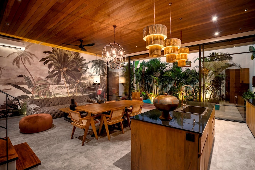 Nusantara Loft 2 Rote by Alfred in Bali - Charming 3 Bdr Pool Villa Near Pererenan Beach - Canggu