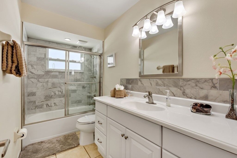 Relaxing Indian Ridge Home W/ Pool, Near Disney & More 4 Bedroom Villa