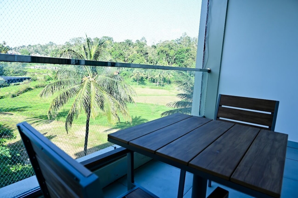 Hotel S S International