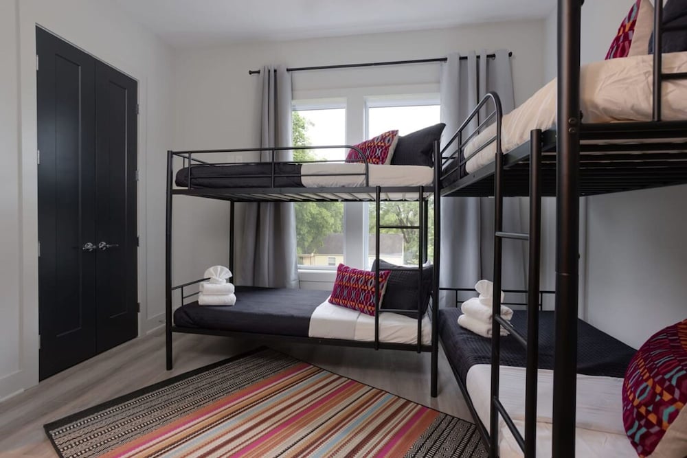 East Nash Double - 26 Beds Booking Fast