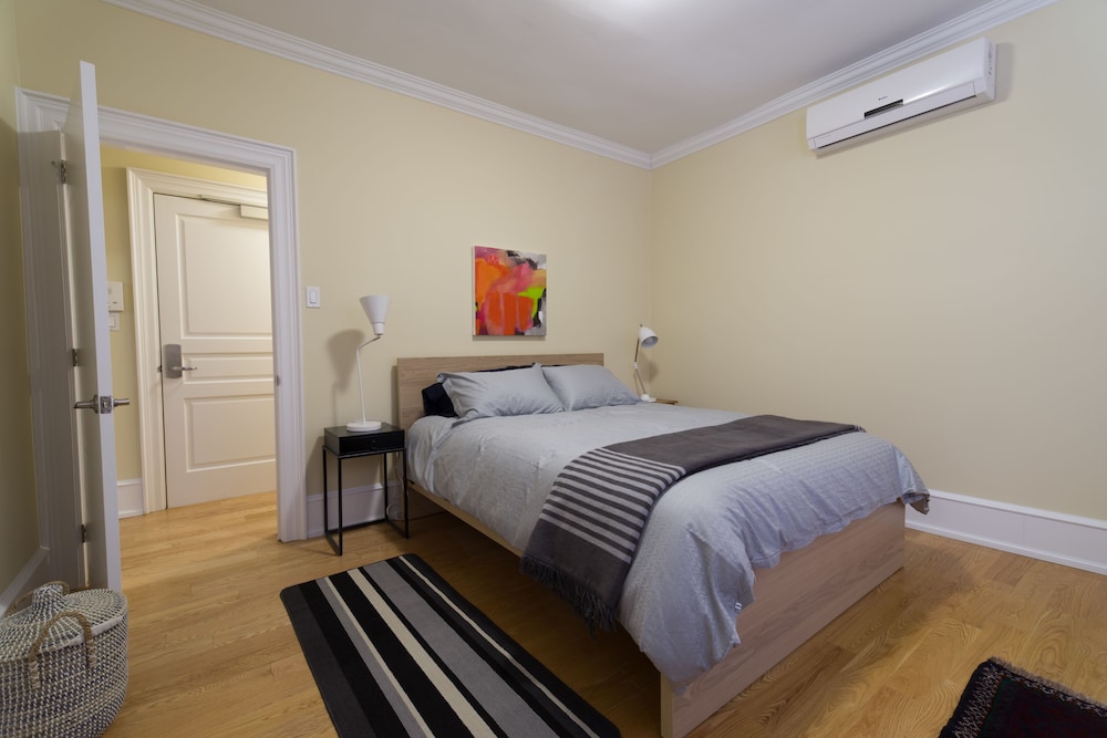 Holiday Toronto - Image 4