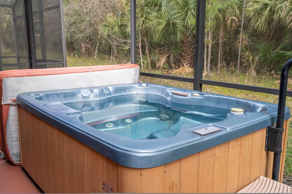 Cozy 3BR Regal Oaks Close to Disney