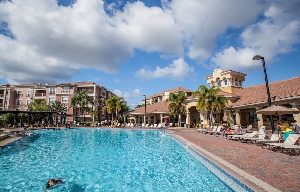 Lake View Escape - New! 3 Bedroom Condo by RedAwning