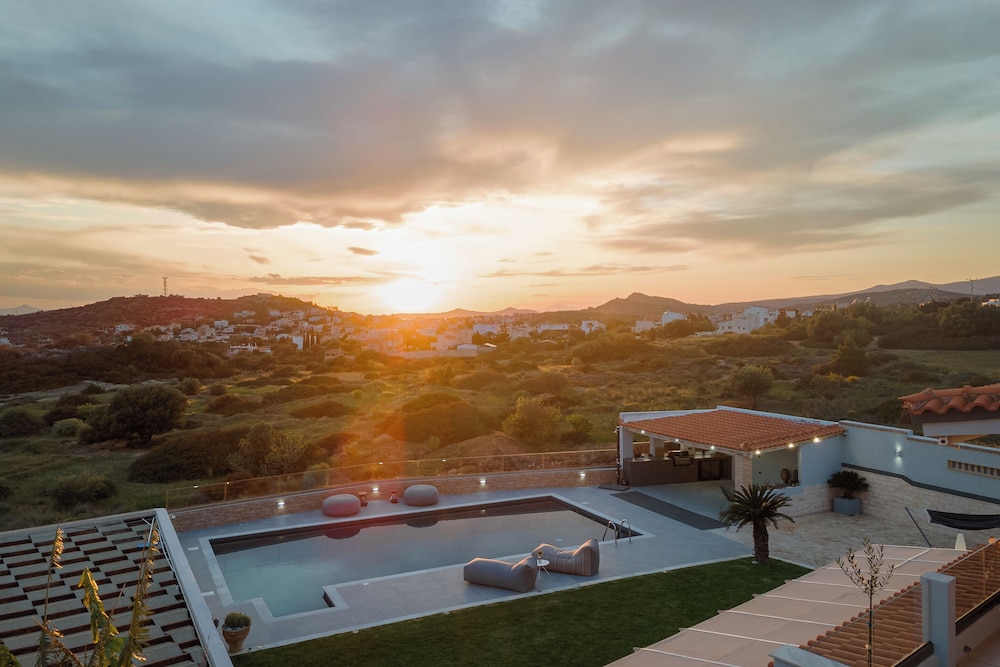 LaGon Luxury Villa