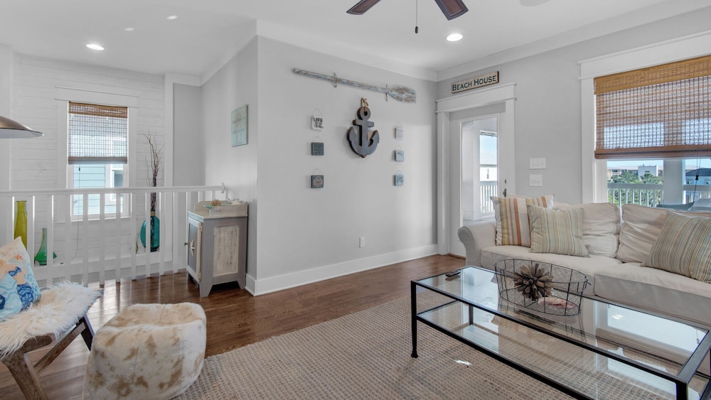 Beachy Chic Home Prime Location Seacrest! 2 Minute Walk to Pool! view 5