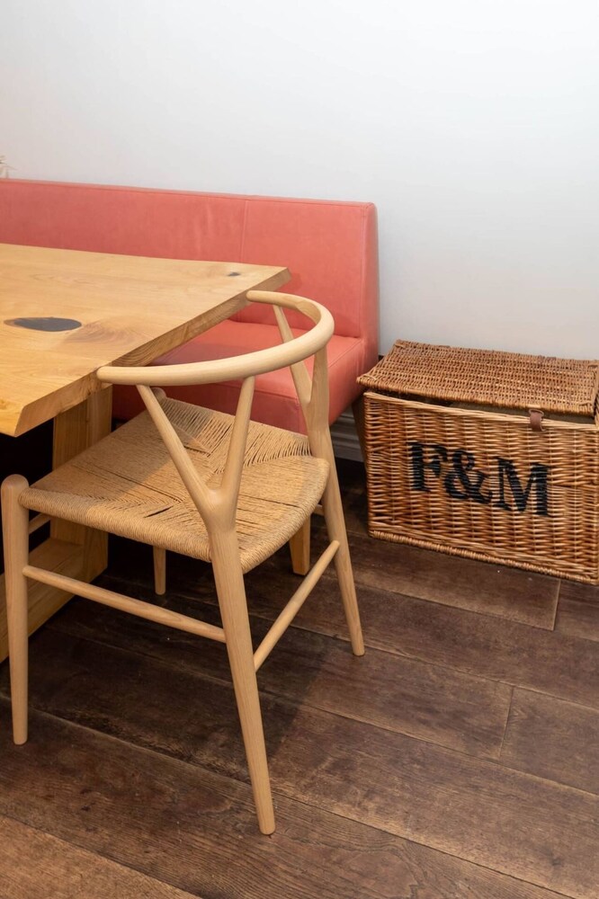 Gorgeous 4 Bedroom Family Home Next to Clapham Common