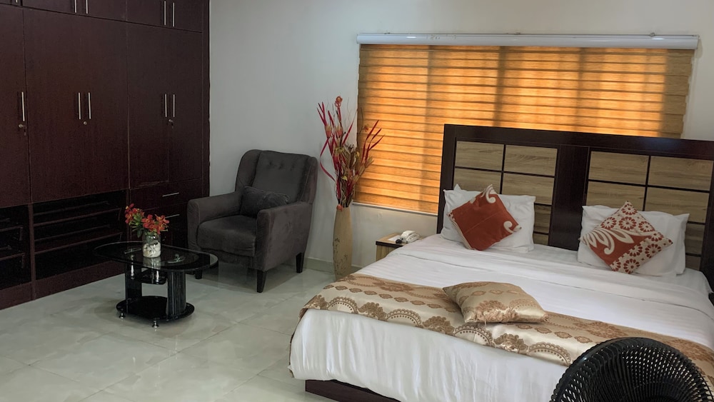Rossy's Apartments Serviced Apts Abuja