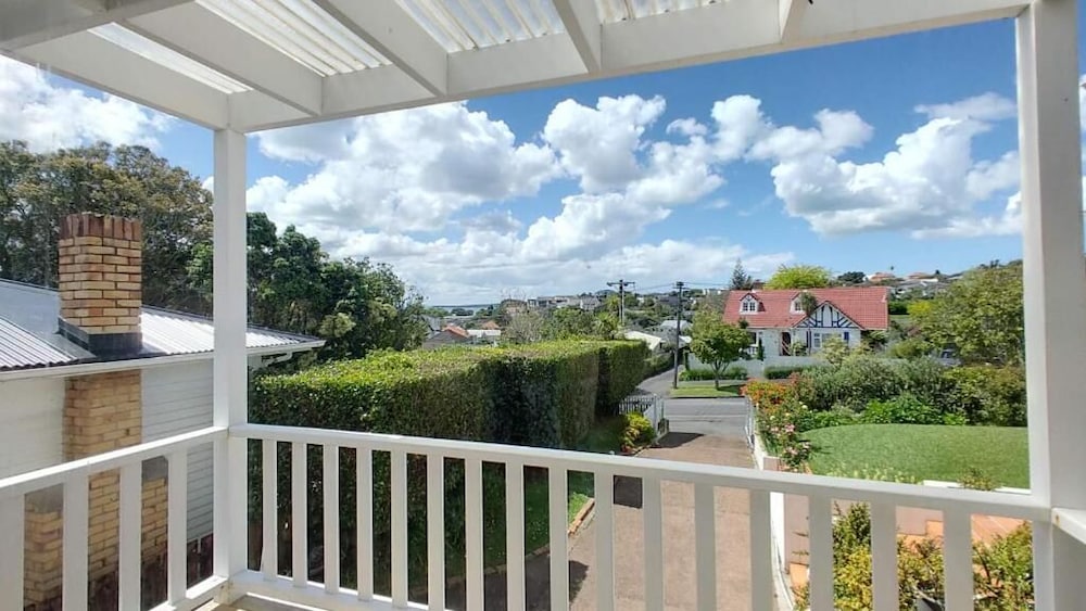 Seaview Garden House Close to Beach