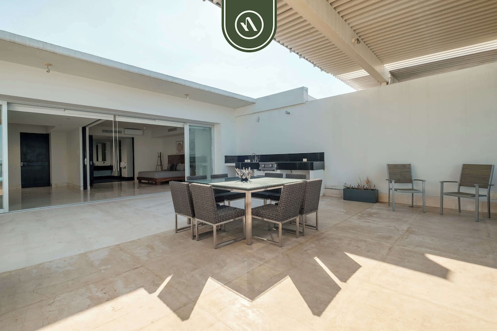 Oceanview Penthouse With Private Pool - BBQ