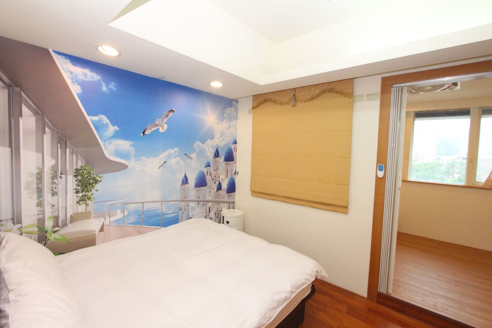 Peace Art Villa