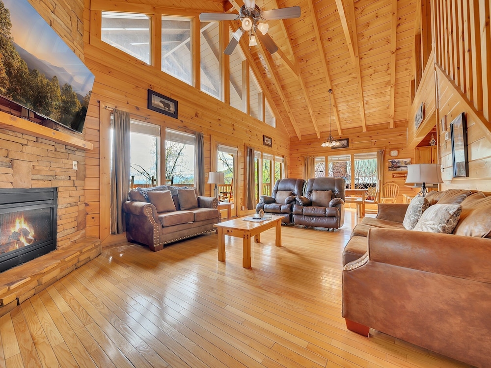 Ern860 - Cozy Bear Overlook 4 Bedroom Cabin