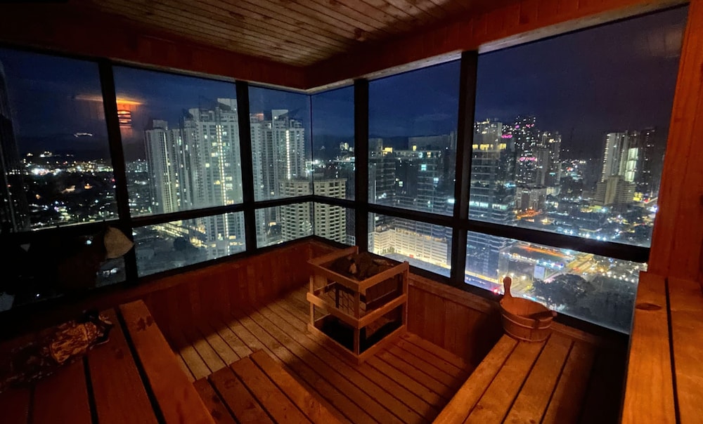 Novo Suites @ Jalan Ampang Skypool