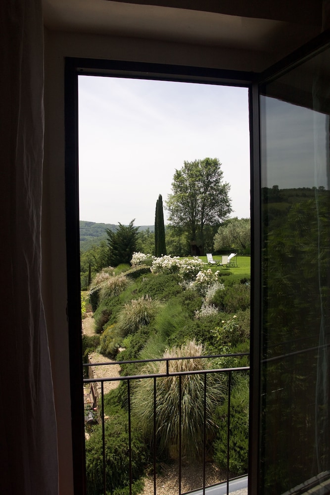 Chianti Yoga - The Tuscan Collection