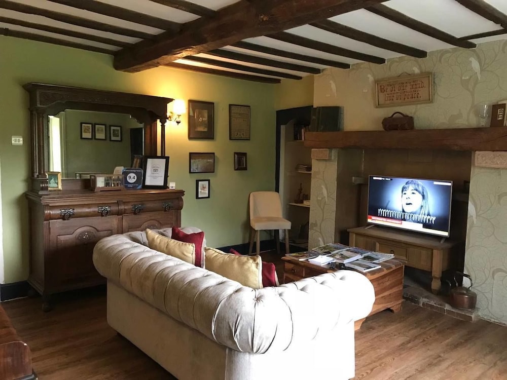 Gratton Grange Farm Bed & Breakfast view 2