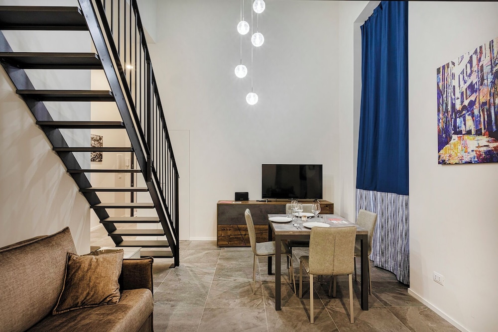 Zecca Contemporary Loft