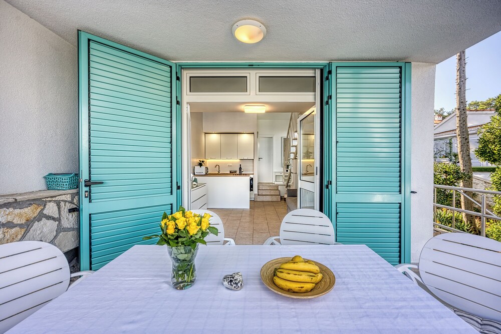 Valdarke Seaside Apartment