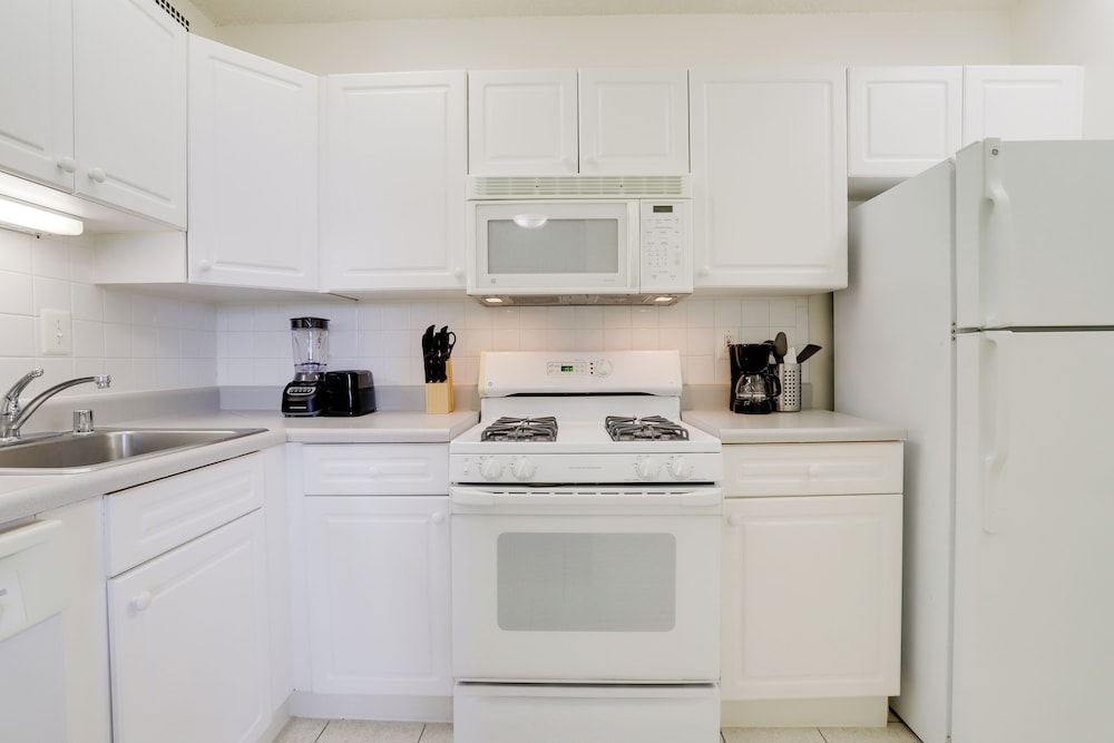Crystal City Comfortable Apartments