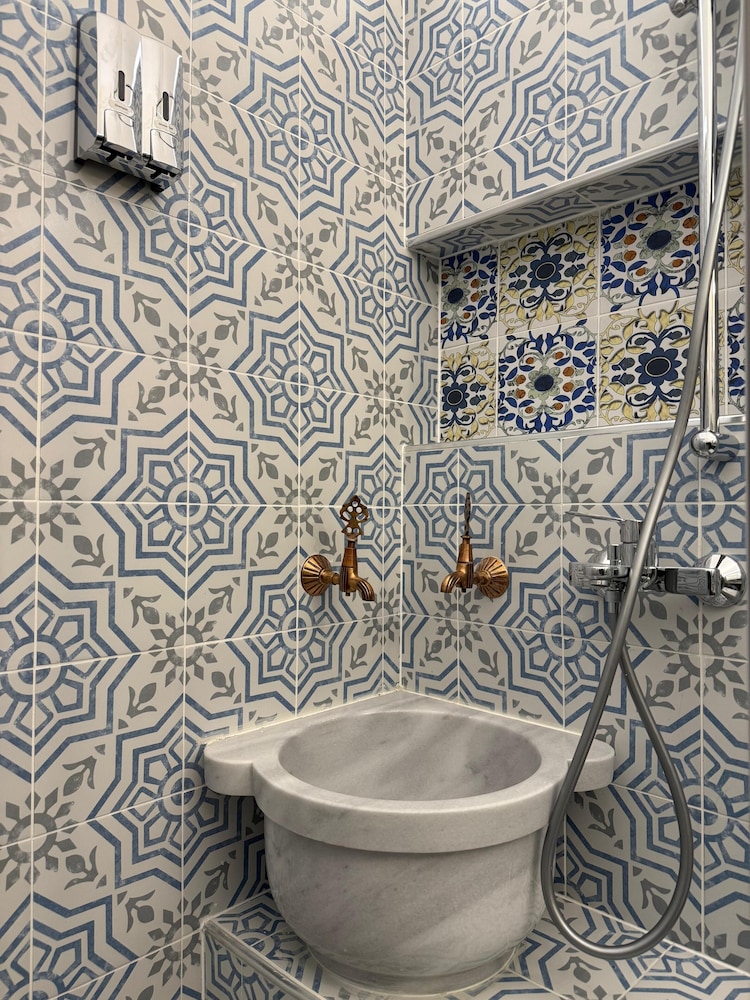 Oasis Inn Budapest