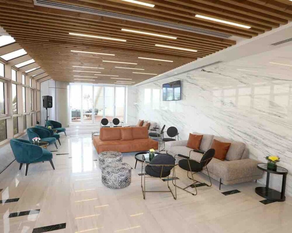 A Spectacular Suite Apartment on a new High Rise