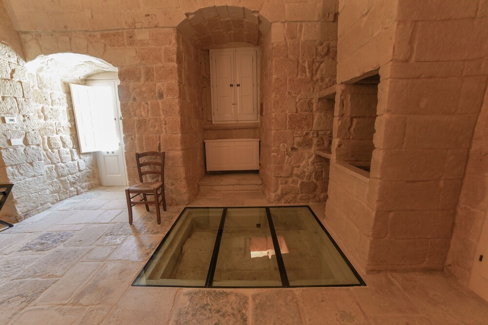 Photo 32