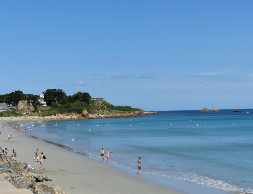 Studio in Plougasnou With Sea View and Beaches