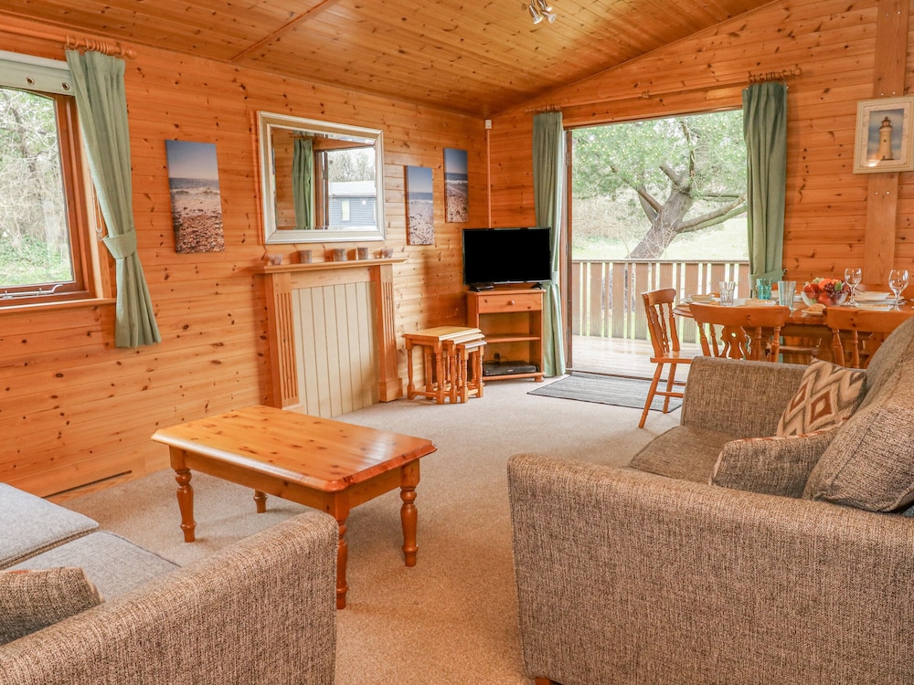 16 Amber Wood Lodge view 4