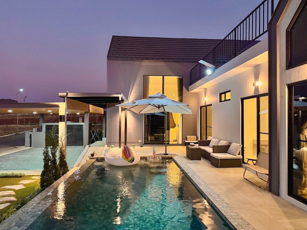 WildWildWest Pool Villa Khaoyai
