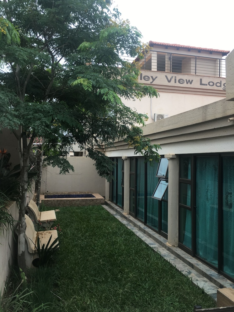 Valley View Lodge