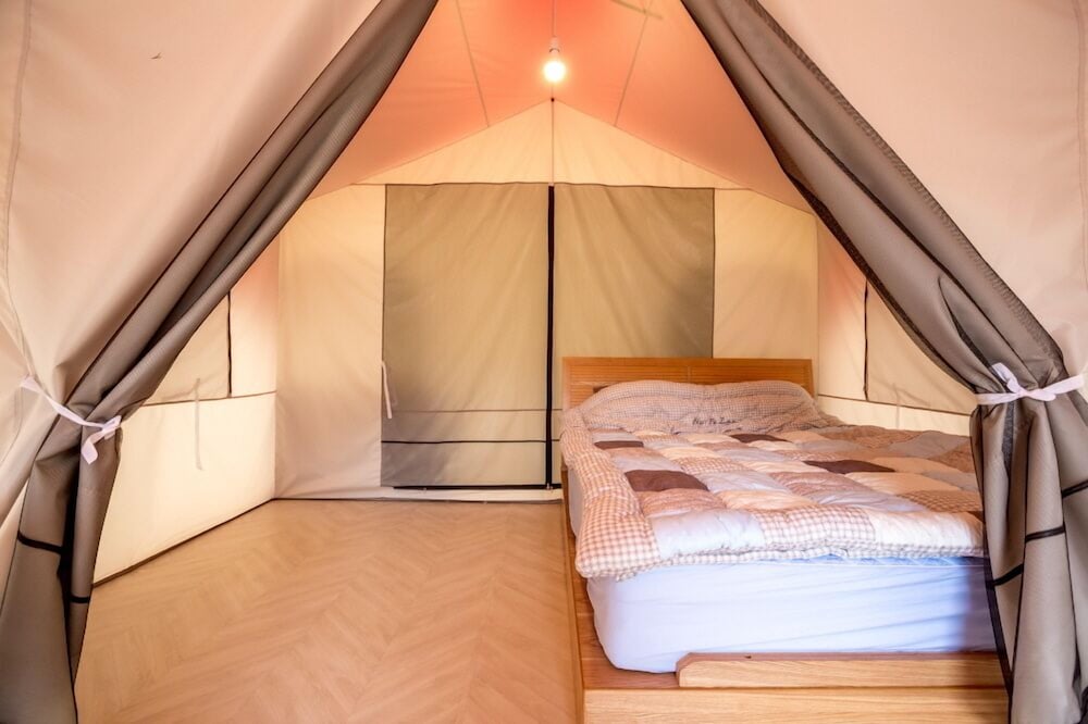Four Seasons leisure town - Glamping view 3