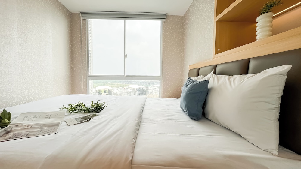 Minimalist Wooden Tone 2Br At Tokyo Riverside Pik 2 Apartment