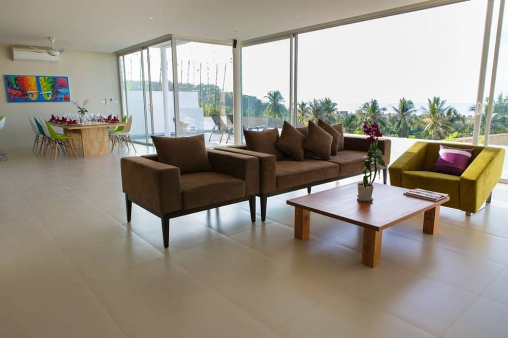 6 BR Luxury Seaview Villa Bang Po -Asi