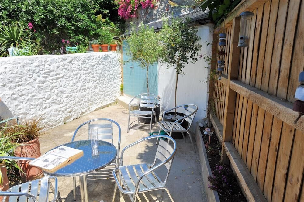 Monmouth Cottage