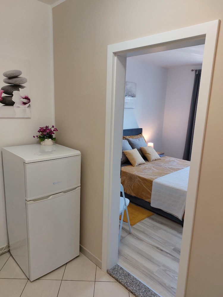Room Violeta view 5