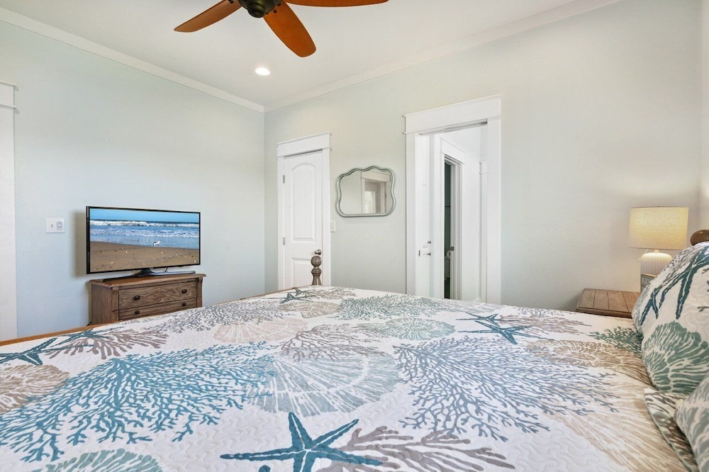 Sunset Bliss 4 Bedroom Home