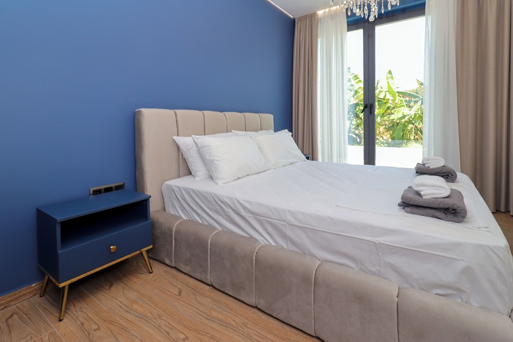 Continent Villas - Villa VIP