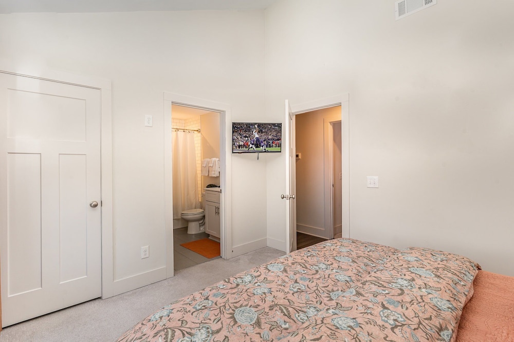 Beech Cove-private Patio-in 12 South District